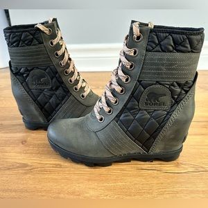 Sorel Lexie Lace Up Wedge Bootie 8.5 Slate Gray